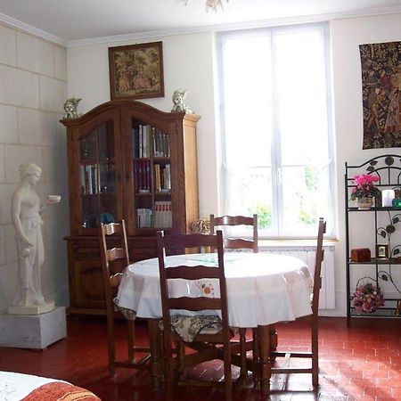 Bed and Breakfast Les Charmes Valençay Exterior foto